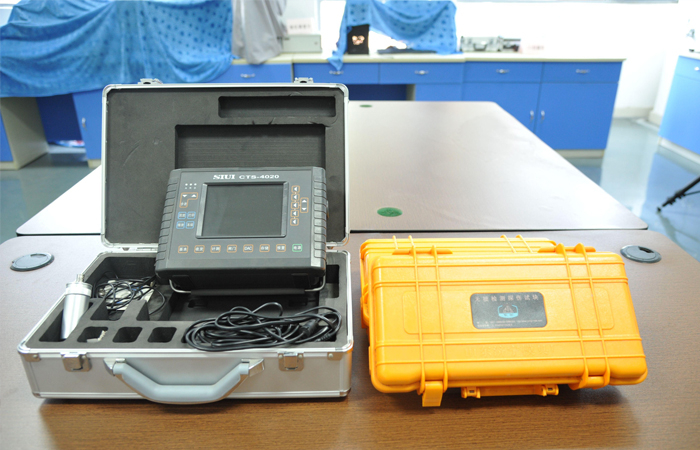 超声波(bo)探伤仪